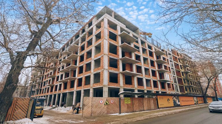 Меланж: ход строительства за февраль