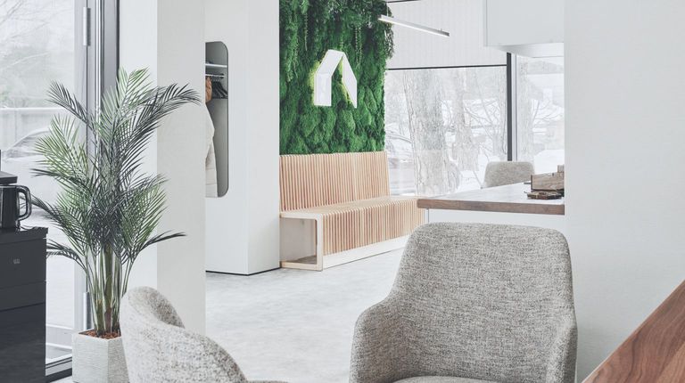 Вышка тепло приветствует каждого, кто заглядывает в гости