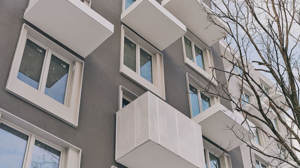 Что стоит знать об открытом балконе?